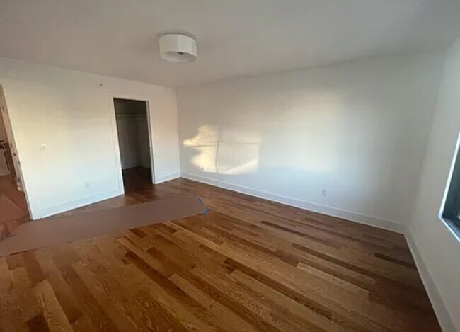 Foto del edificio - 110 Crotona Ave