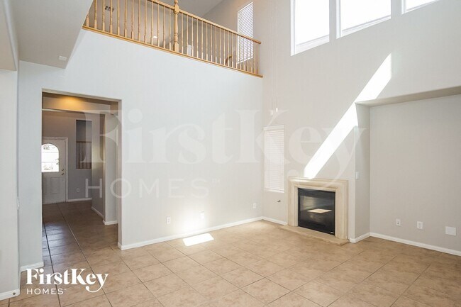 Foto del edificio - 10387 Howling Coyote Ave