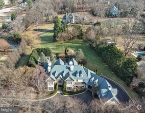 Building Photo - 10447 New Ascot Dr