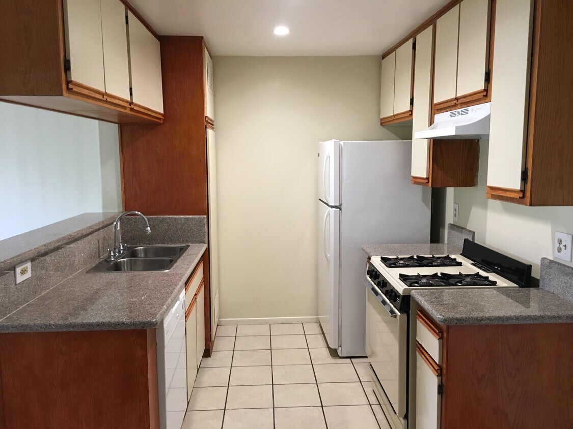 Foto principal - 630 Robinson St