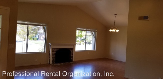Building Photo - 659 Rio Vista Dr