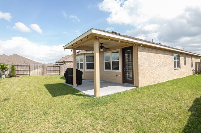Foto del edificio - 24734 Twilight Hollow Ln