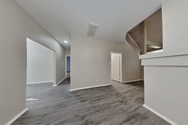 Foto del edificio - 4327 Palmer Plantation Dr