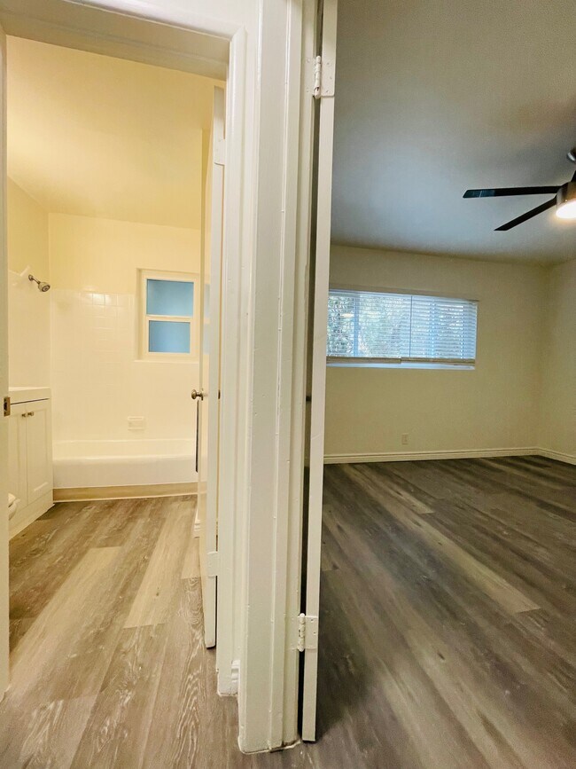 Building Photo - 4130 Palmwood Dr