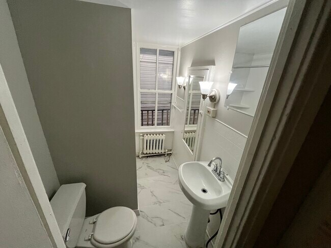 Foto del edificio - 515 W Princess St