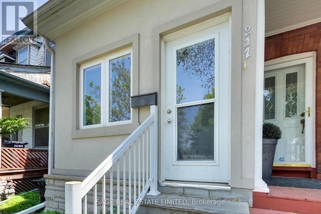 Building Photo - 217 Booth Ave