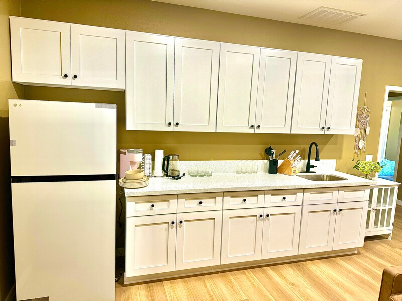 Foto principal - 6805 Edinburgh Rd
