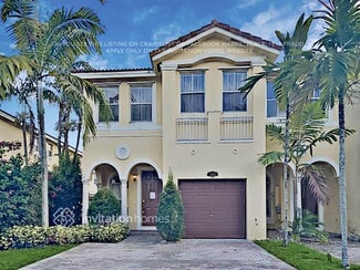 Building Photo - 15050 SW 9th Terrace