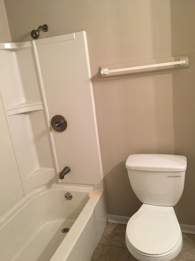 Building Photo - 3 Bedroom 2-1/2 Bath in McGregor