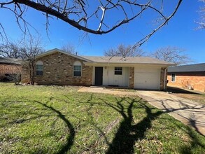 Building Photo - 7033 Payte Ln