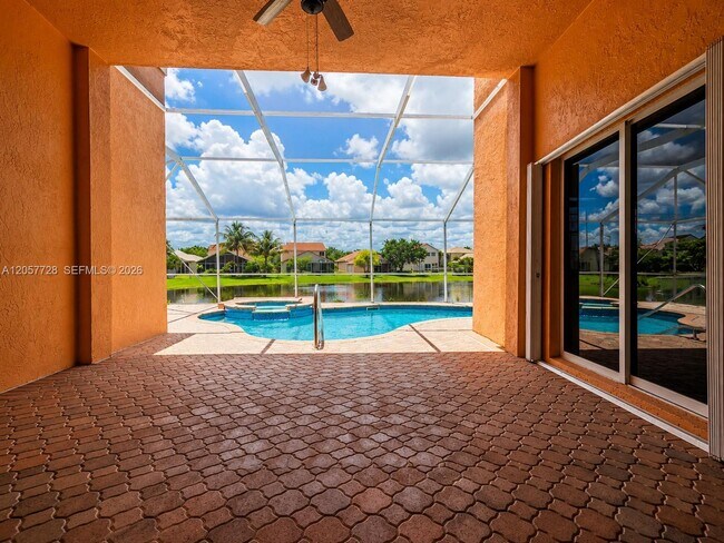 Foto del edificio - 1041 Cedar Falls Dr