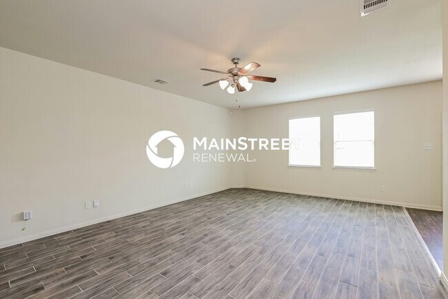 Foto del edificio - 4 Bedroom Pet-Friendly Home in MAGNOLIA, TX with Main Street Renewal