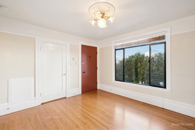 Foto del edificio - 1421 Clayton St