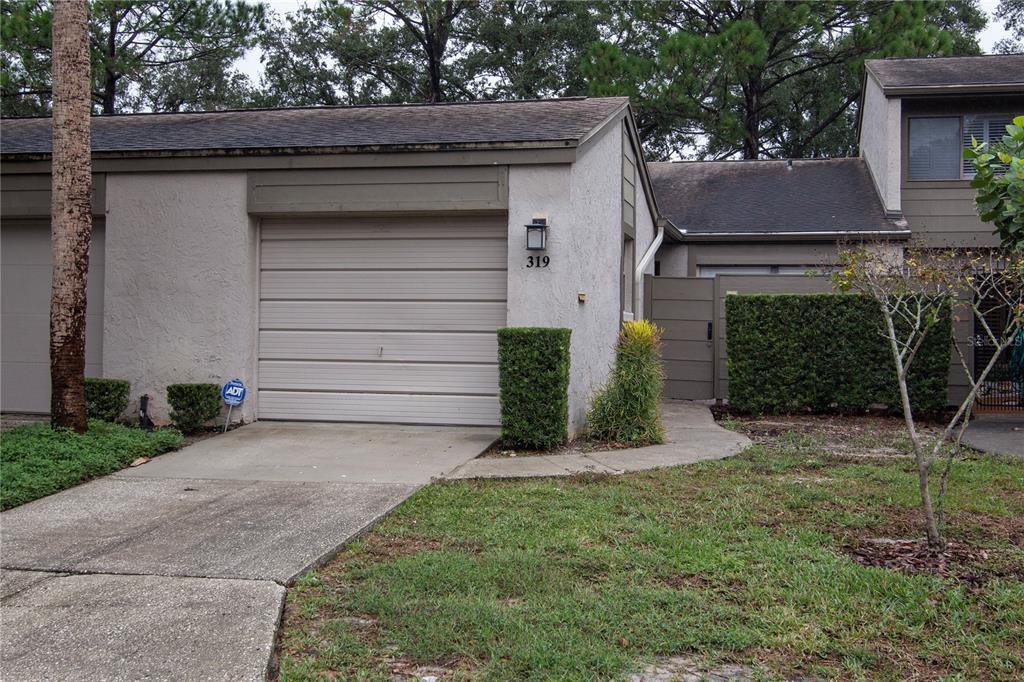 Primary Photo - 319 Dryberry Way