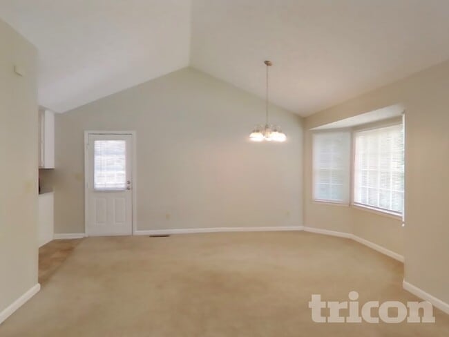 Foto del edificio - 188 Whitney Ln