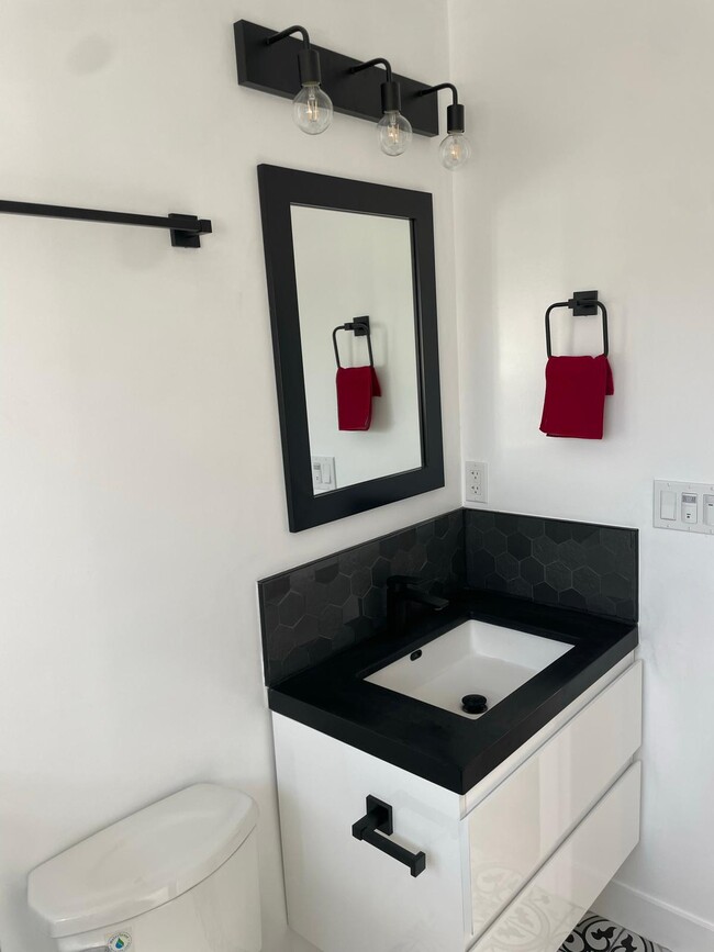 Building Photo - 19628 Hartland St