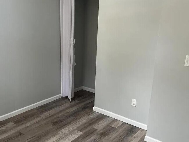 Foto del edificio - 4663 E 177th St