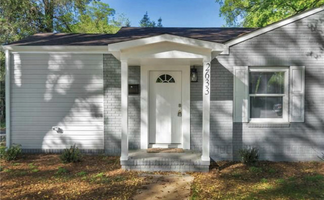 Building Photo - 2633 Ashley Rd
