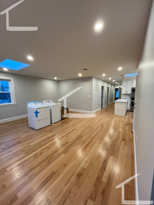Photo - Brighton 3 bed 2 bath.... House