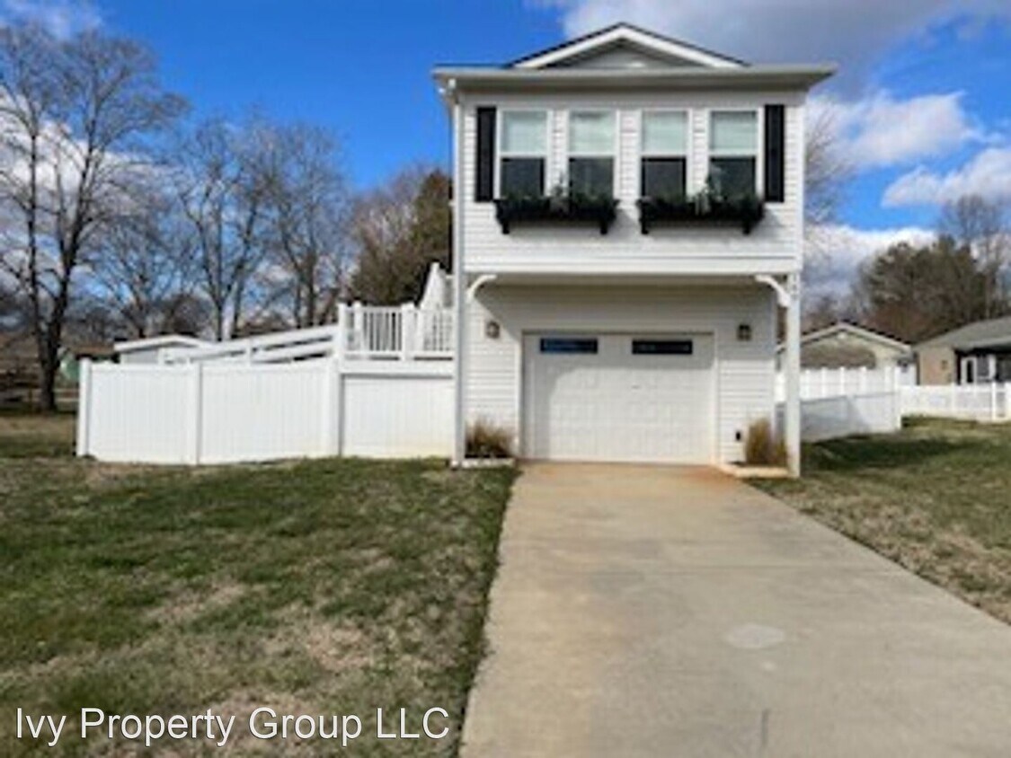Foto principal - 1 br, 1 bath House - 160 Mainview Drive