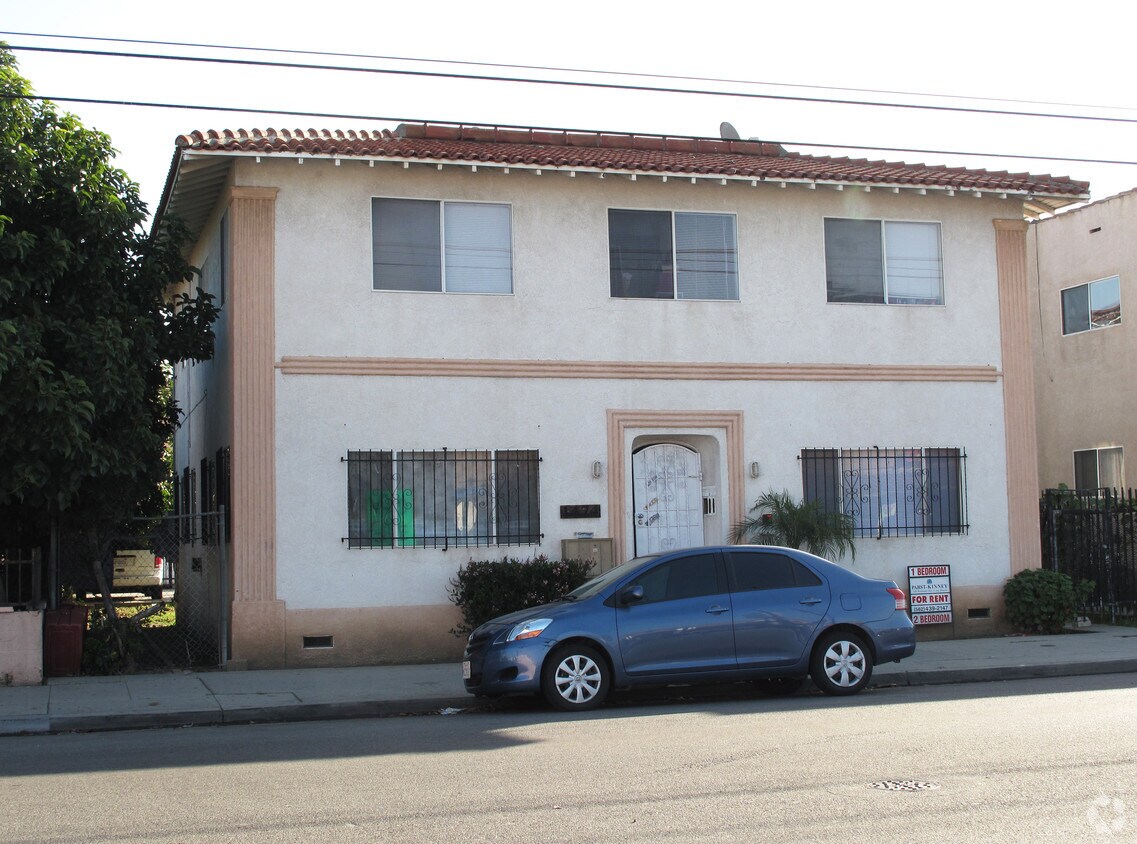 Building Photo - 1474 Magnolia Ave. A-D