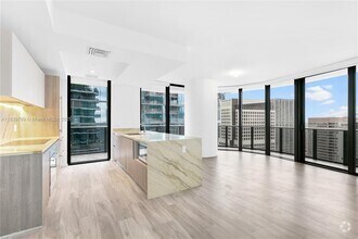 Building Photo - 801 S Miami Ave