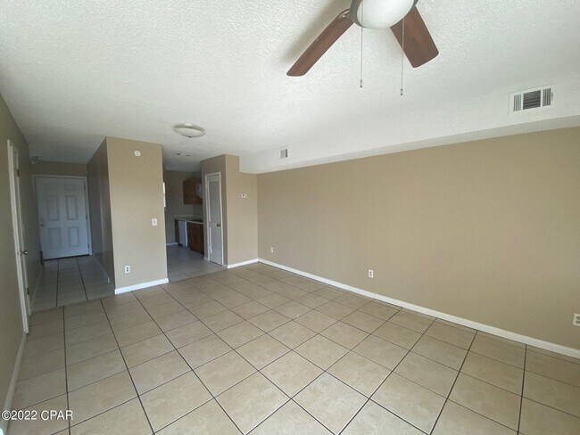 Building Photo - 5408-5414 Manzonita Dr
