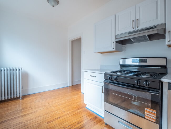 Foto del edificio - 7369 N Damen Ave