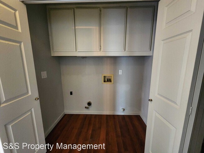 Foto del edificio - 3 br, 2 bath House - 8119 Cardale Way