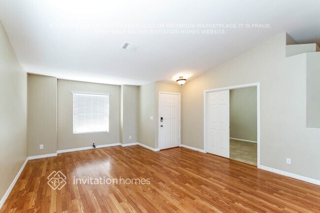 Building Photo - 512 Calypso Dr