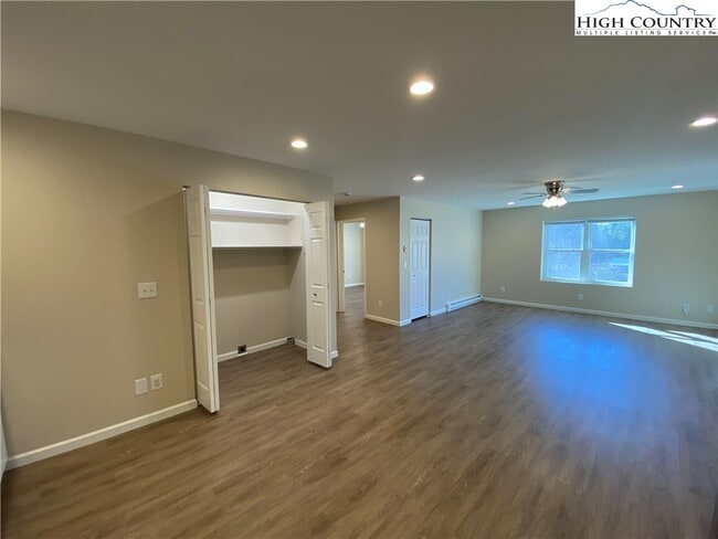 Foto del edificio - 237 Majestic Vine Ln