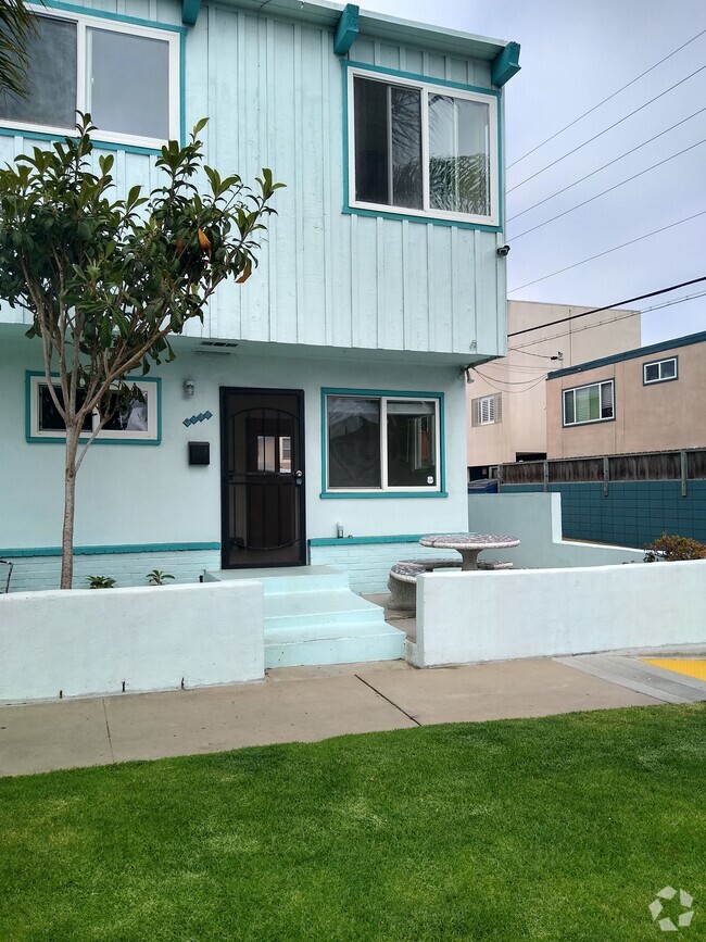 Building Photo - 4127 Everts St