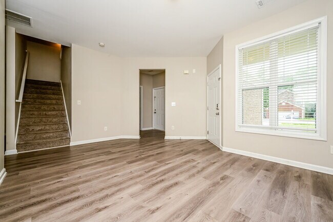 Foto del edificio - 1456 Arbor Pl Dr