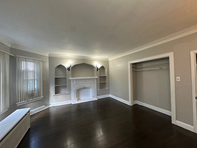 Building Photo - 9151 S Ada St