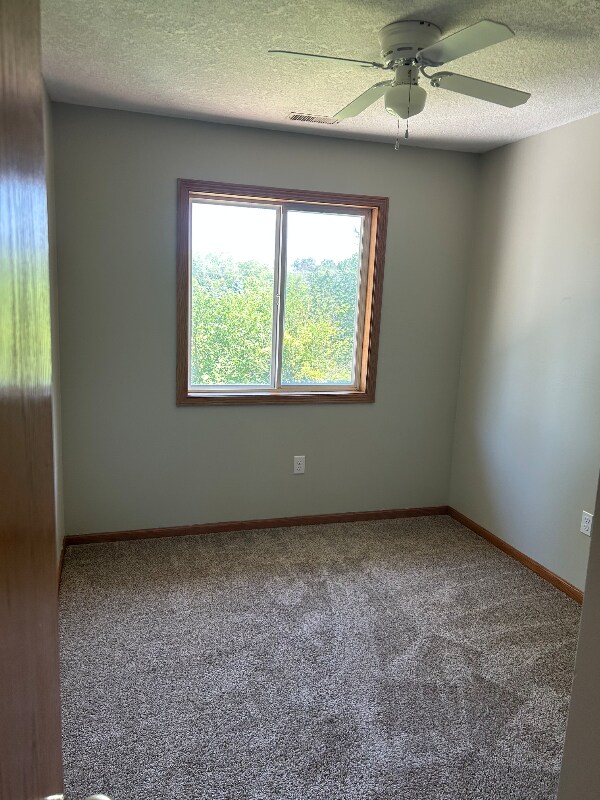 Building Photo - 309 N Cherokee Dr