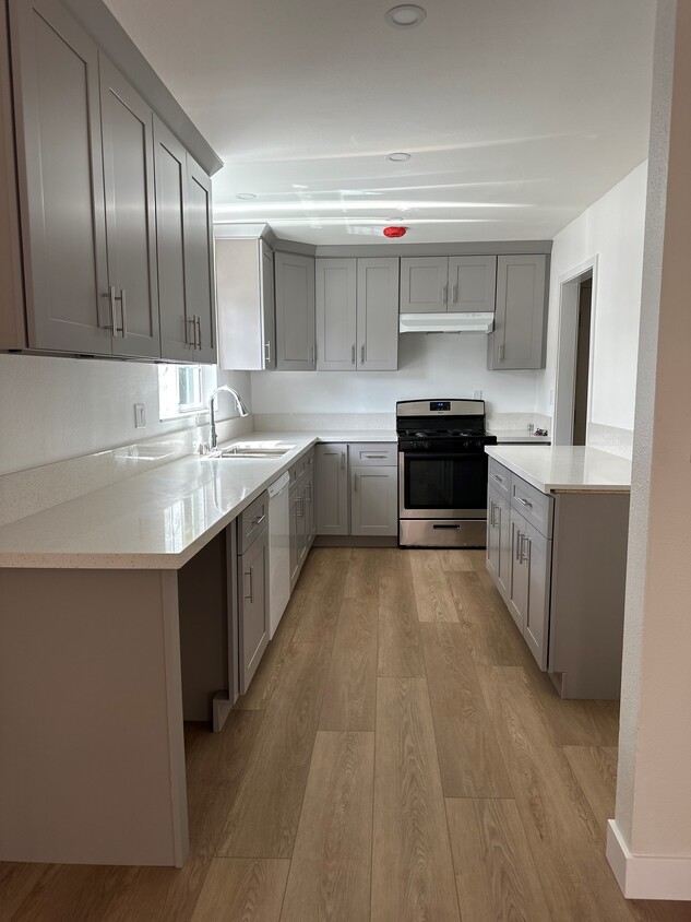 Foto principal - 4410 Allott Ave