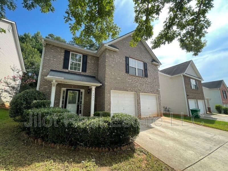 Primary Photo - 3932 Riverside Pkwy