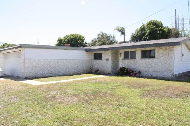 Foto del edificio - Remodeled Single Story House in Serra Mesa