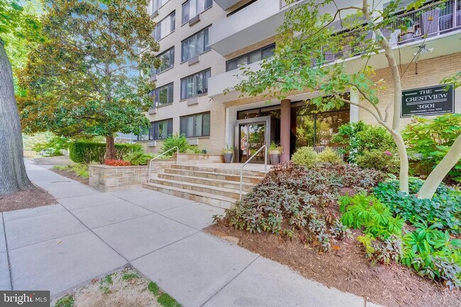 Foto del edificio - 3601 Wisconsin Ave NW