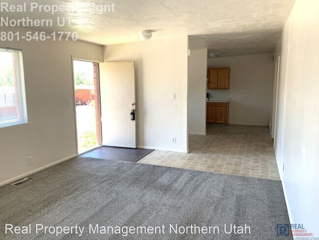 Building Photo - 2 br, 1 bath House - 525 Mac Lane