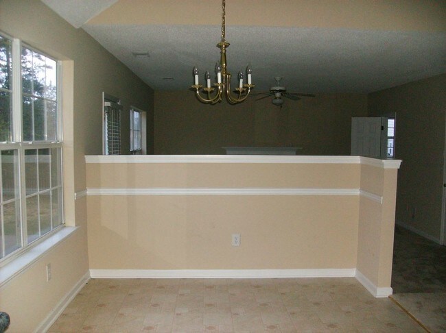 Foto del edificio - 270 Capeton Ct
