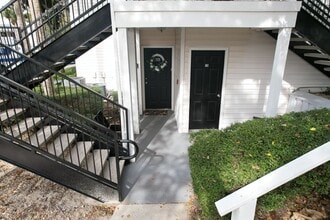 Building Photo - 3301 Haviland Ct