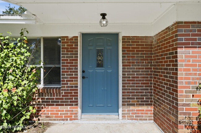 Building Photo - 7386 Dostie Dr E