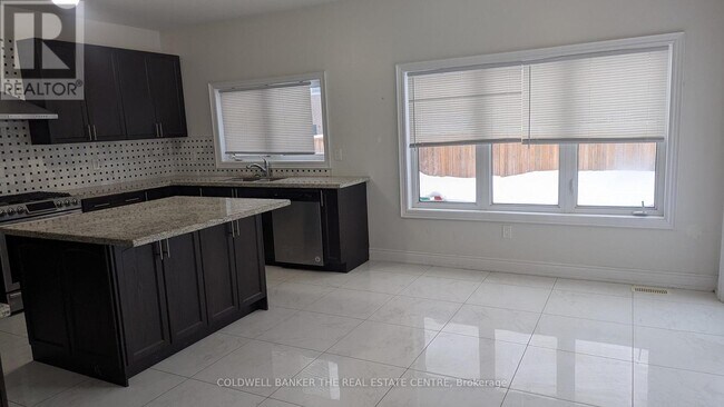 Building Photo - 1047 Barton Way