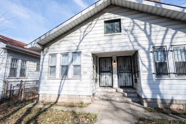 Photo - "Charming 1-Bed Duplex at 1346 Burdsal Pkwy – Cozy 536 Sq Ft in Indianapolis!" Apartment