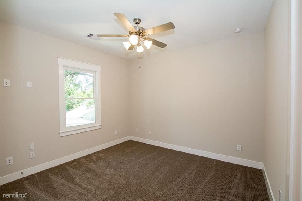 Building Photo - Studio, 1 bath  - 1133 Jerome Ave