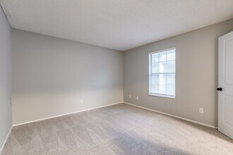 Building Photo - Kilborough Apartments