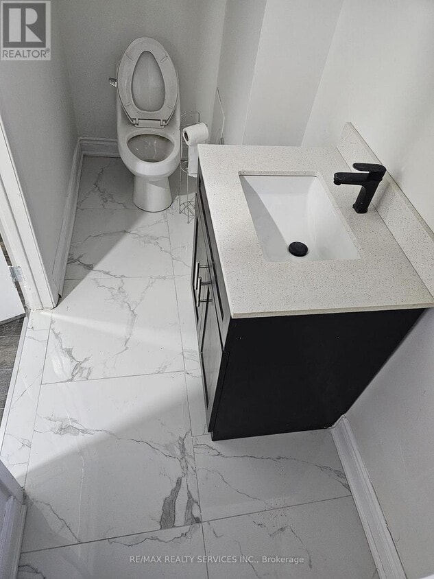 Building Photo - 1798 Trafalgar St