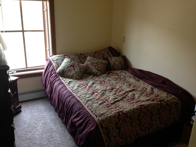 2nd Bedroom - 22787 US Highway 6
