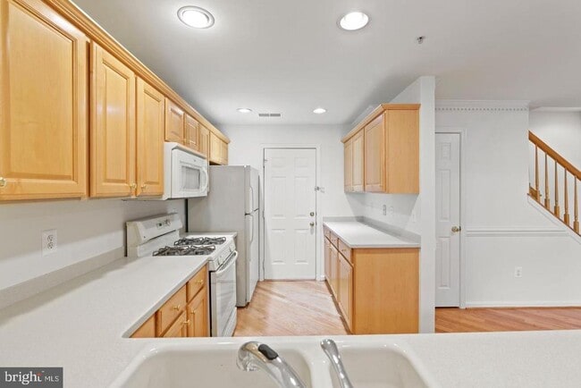 Foto del edificio - 1925 Crescent Park Dr